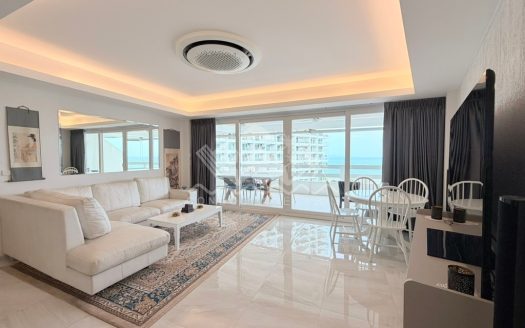 Renovated 1-Bedroom Sea View Condo for Rent at Grand Condotel