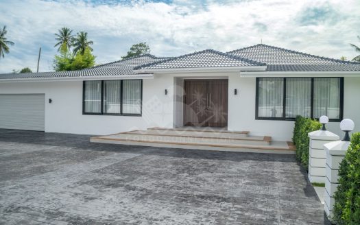 Fully Renovated Luxury Pool Villa for Sale – Huay Yai